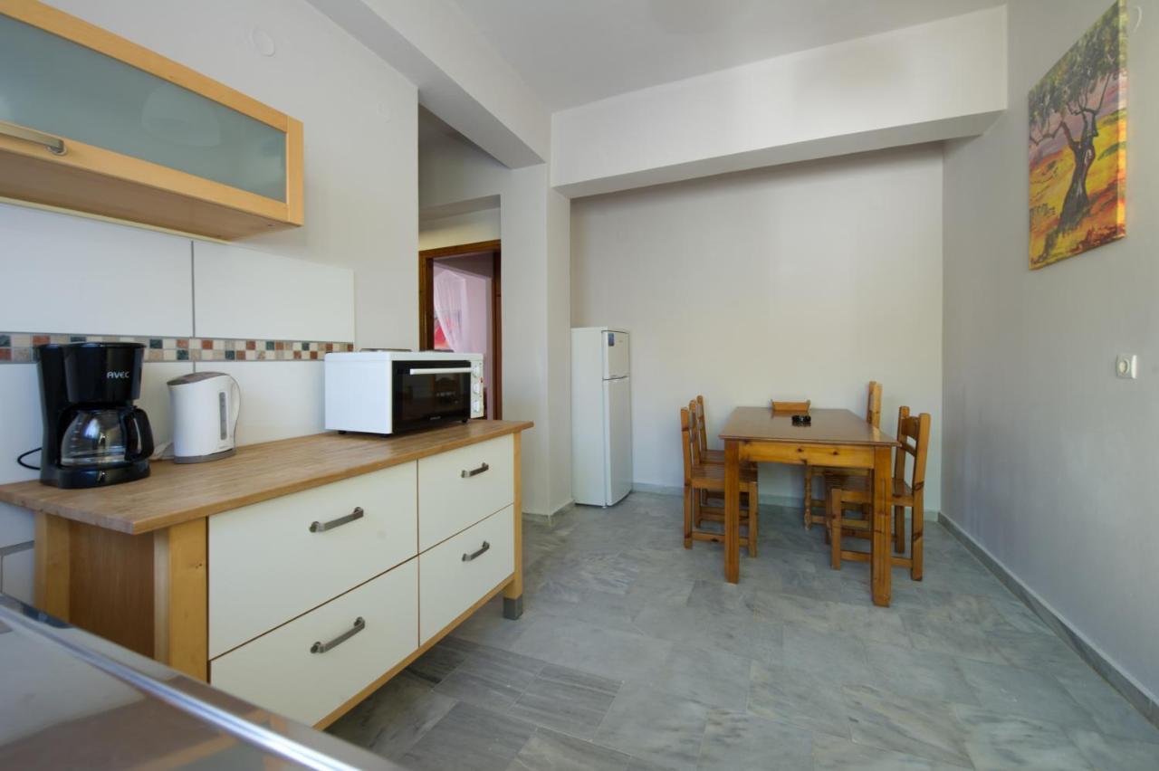 Elias & Vasili House Hotel Agios Georgios Pagon Exterior photo