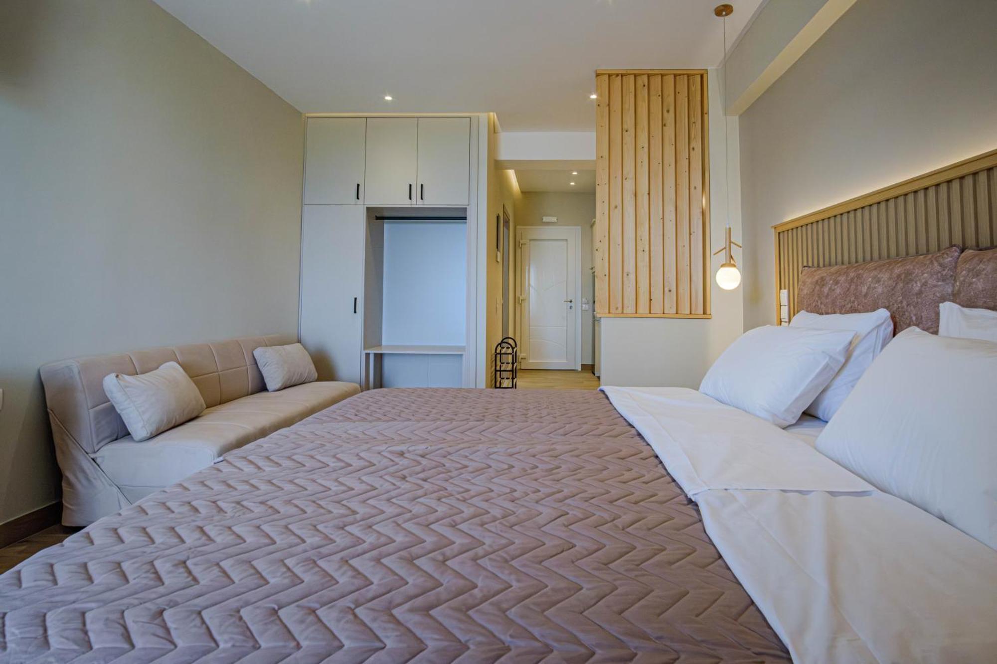 Elias & Vasili House Hotel Agios Georgios Pagon Exterior photo
