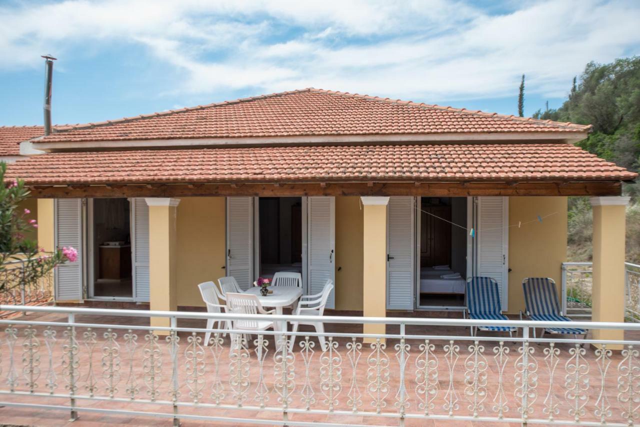 Elias & Vasili House Hotel Agios Georgios Pagon Exterior photo