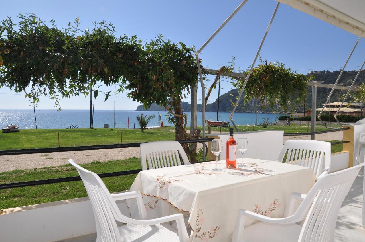 Elias & Vasili House Hotel Agios Georgios Pagon Exterior photo